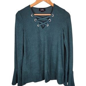 By & By NWT Lace Up V Neck Pullover Long Sleeve Shirt Top Hunter Green Medium